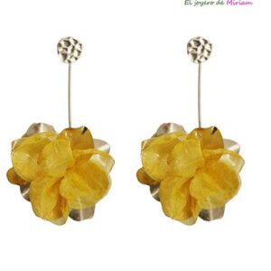 Pendientes mostaza pétalos