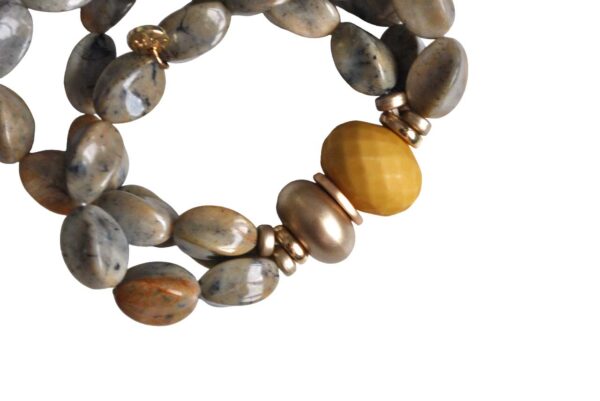 Pulsera marrón cuentas resina - Imagen 2