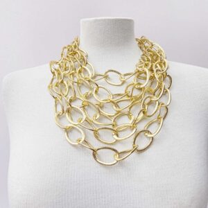Collar dorado arandelas