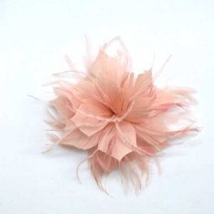 Flor tocado plumas nude