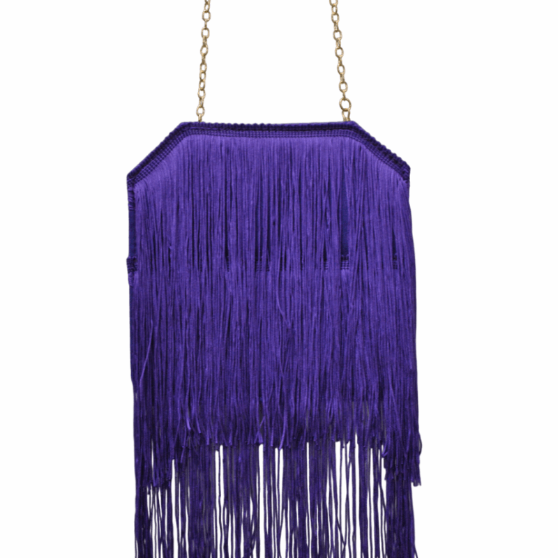 Bolso clutch morado flecos