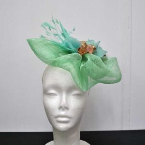 Tocado verde agua y oro