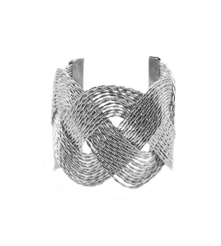 Brazalete plateado trenza