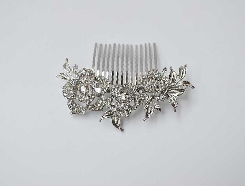 Peineta plateada metal y cristal