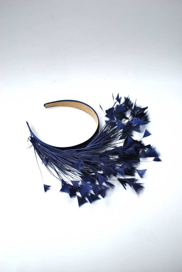 Diadema plumas azul marino - Imagen 2