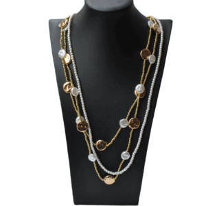 Collar largo dorado con perlas