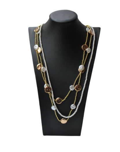 Collar largo dorado con perlas