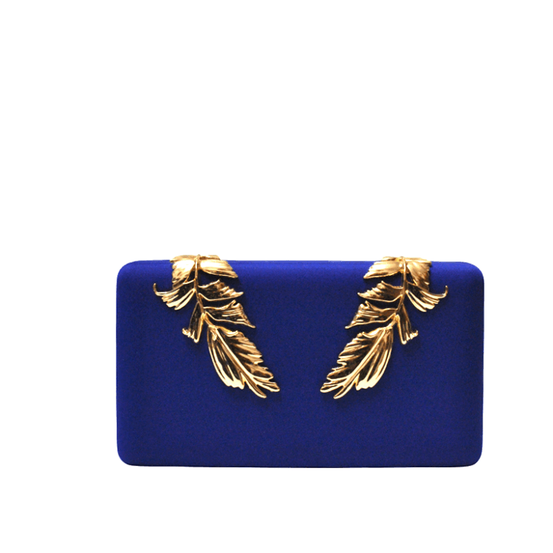 Clutch raso azul hojas oro