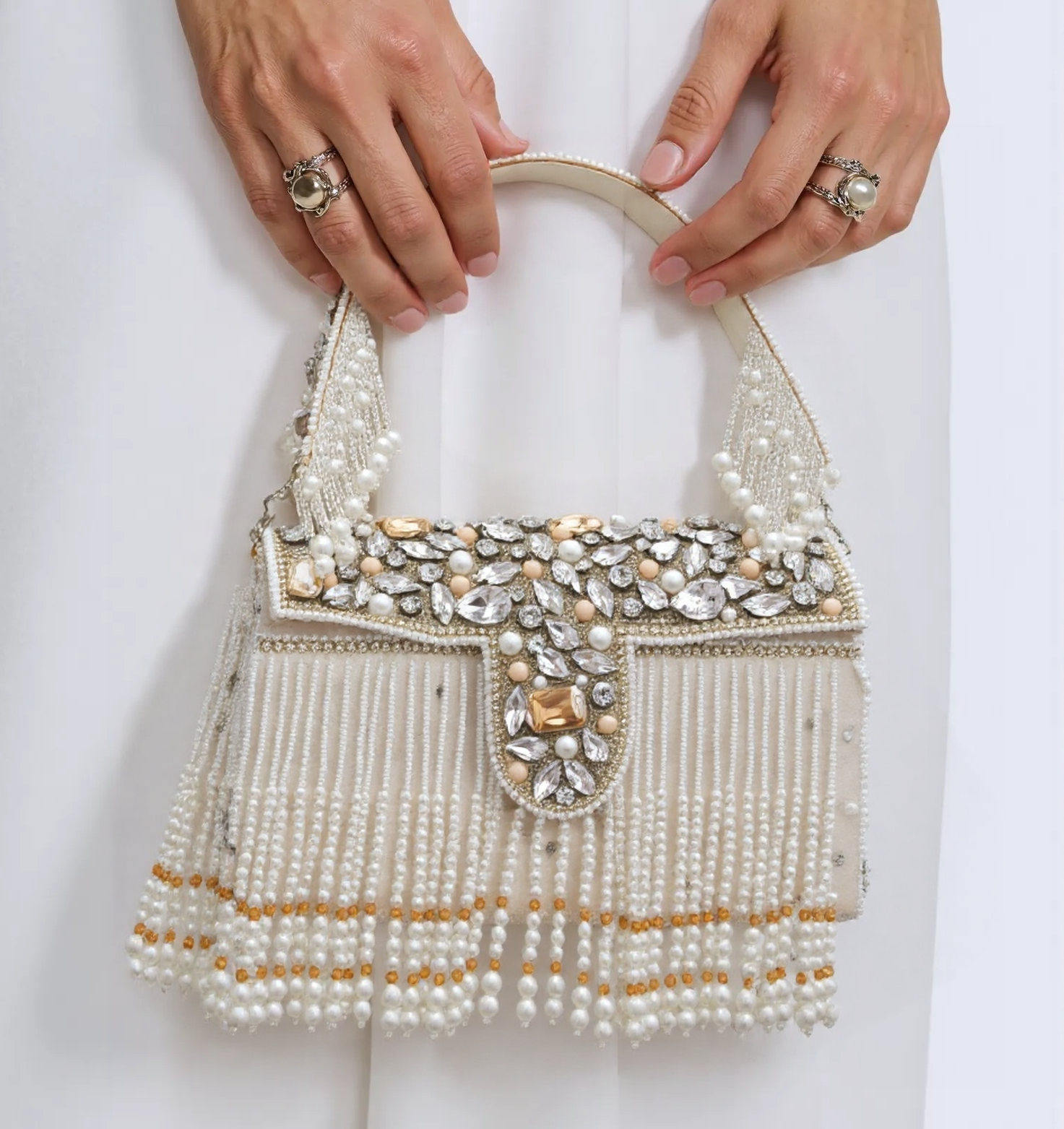 Clutch asa perlas y pedrería