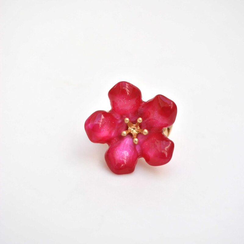 Anillo elástico fucsia flor