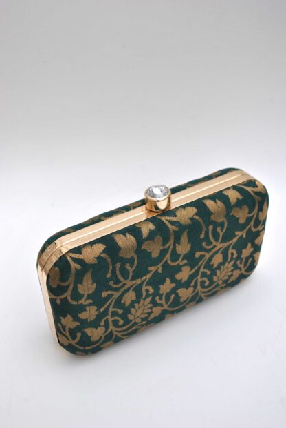 Clutch verde flores doradas - Imagen 2