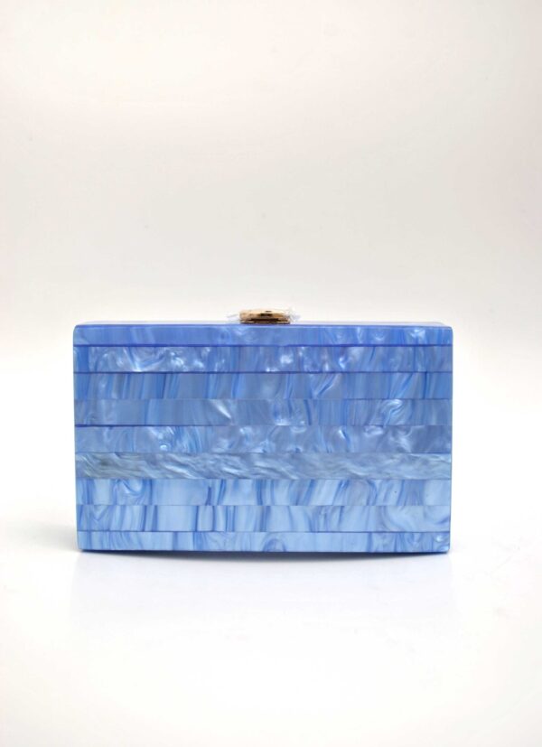 Clutch nácar azul claro