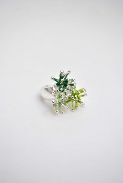Anillo elástico floral verde - Imagen 2