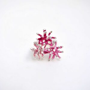 Anillo fucsia flores