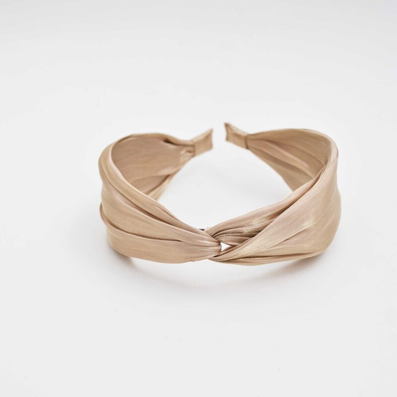 Diadema dorada metalizada