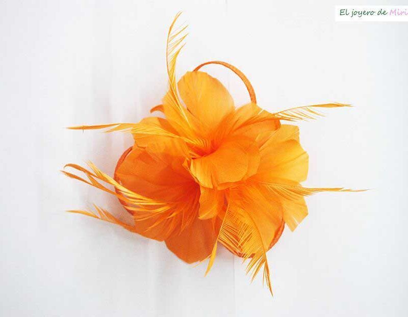 Flor tocado naranja