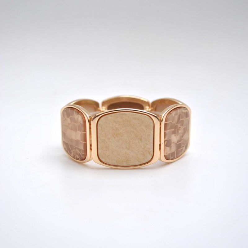 Brazalete beige y dorado