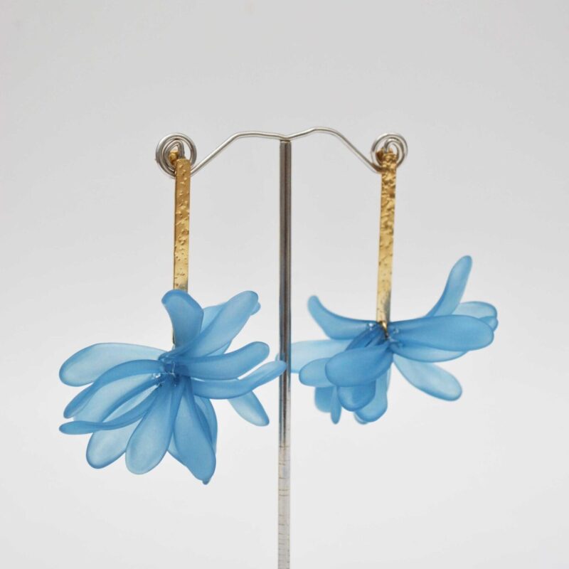 Pendientes pétalos azules