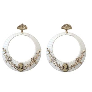 Pendientes blancos flamenca