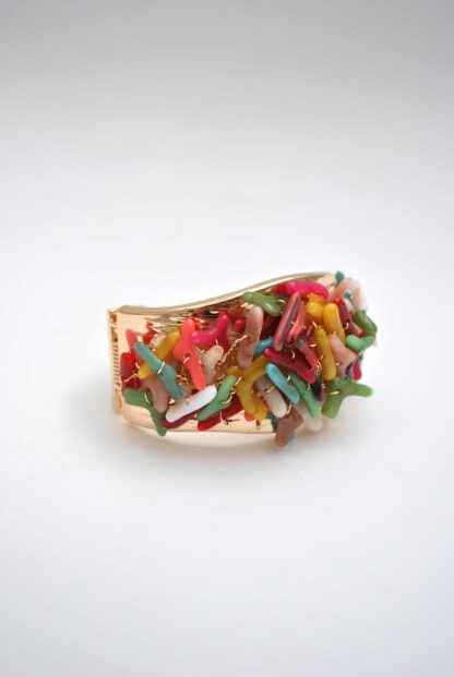 Brazalete dorado y multicolor - Imagen 2