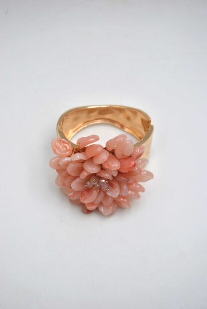 Brazalete dorado flor rosa