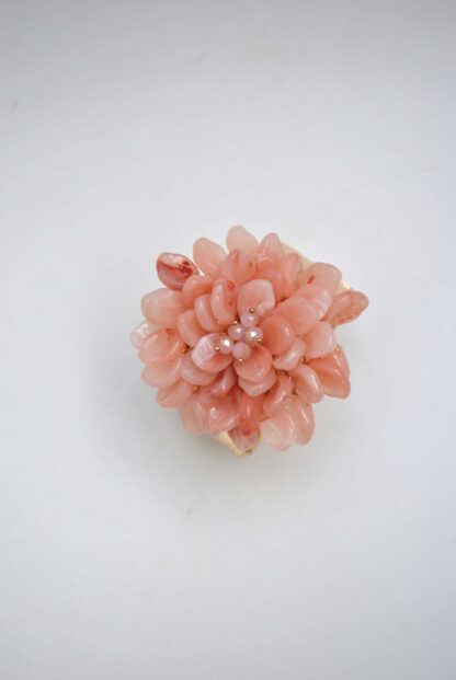 Brazalete dorado flor rosa - Imagen 4