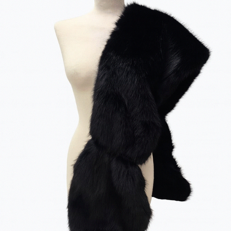 Estola pelo negro sintético