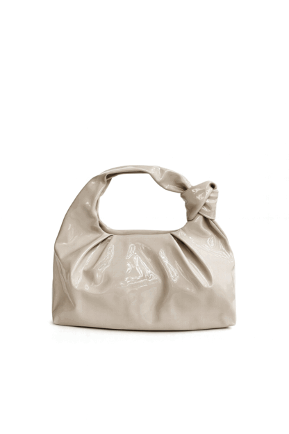 Bolsito clutch charol taupé claro