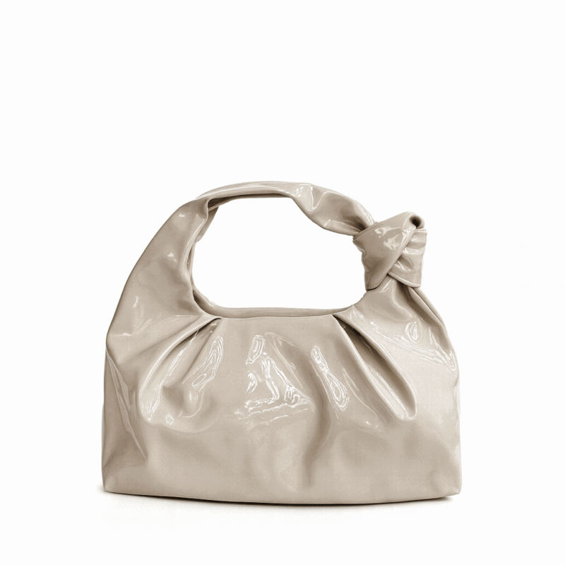 Bolsito clutch charol taupé claro