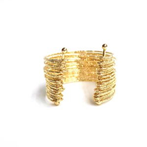 Brazalete dorado tiras
