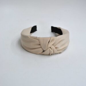 Diadema beige invitada