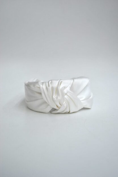 Diadema blanca raso