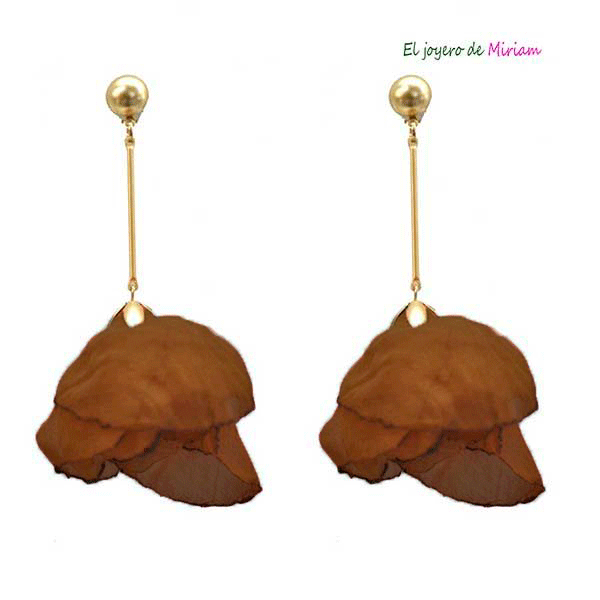 Pendientes marrones pétalos