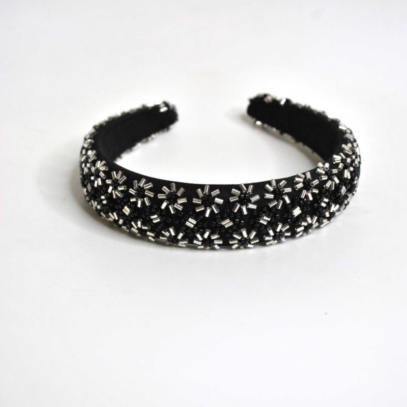 Diadema negra bordados plata