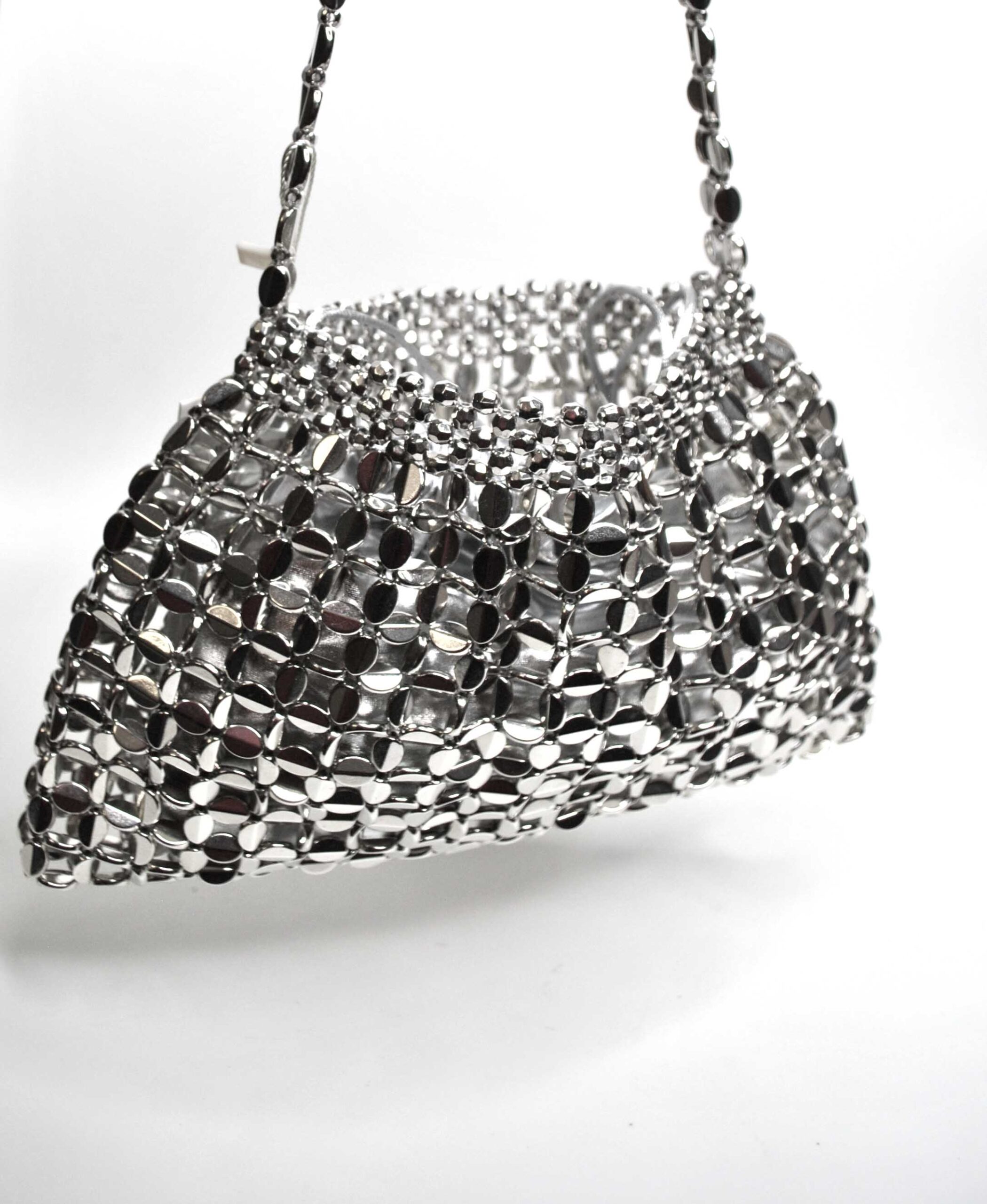 Bolso plateado aplicaciones metal - Imagen 3