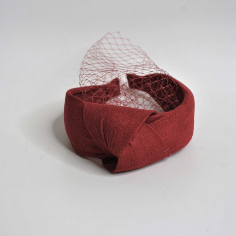 Diadema redecilla roja burdeos