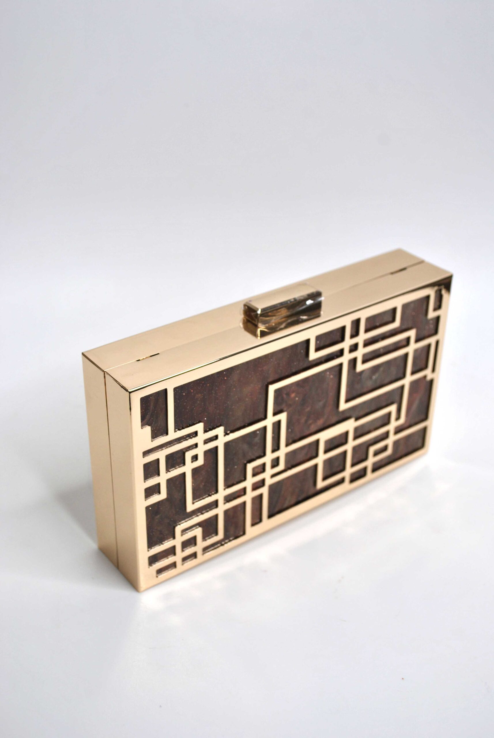 Bolso clutch nácar marrón molduras - Imagen 3