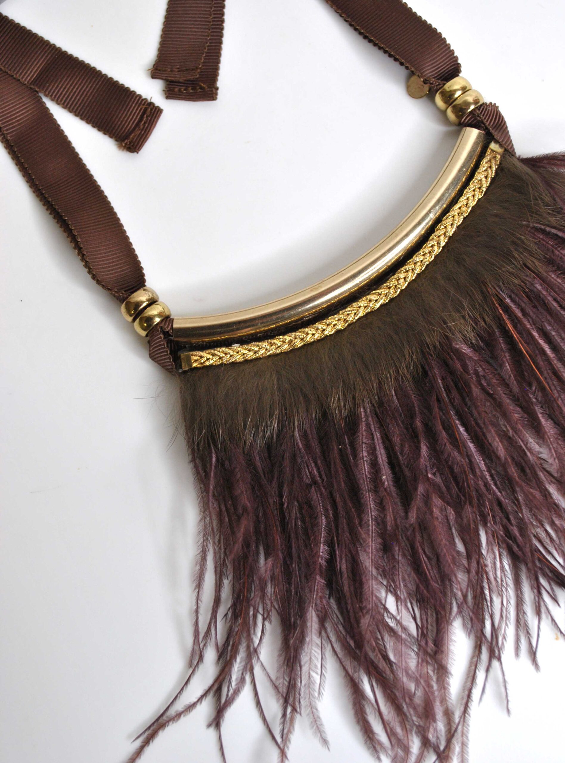 Collar marrón chocolate plumas - Imagen 2