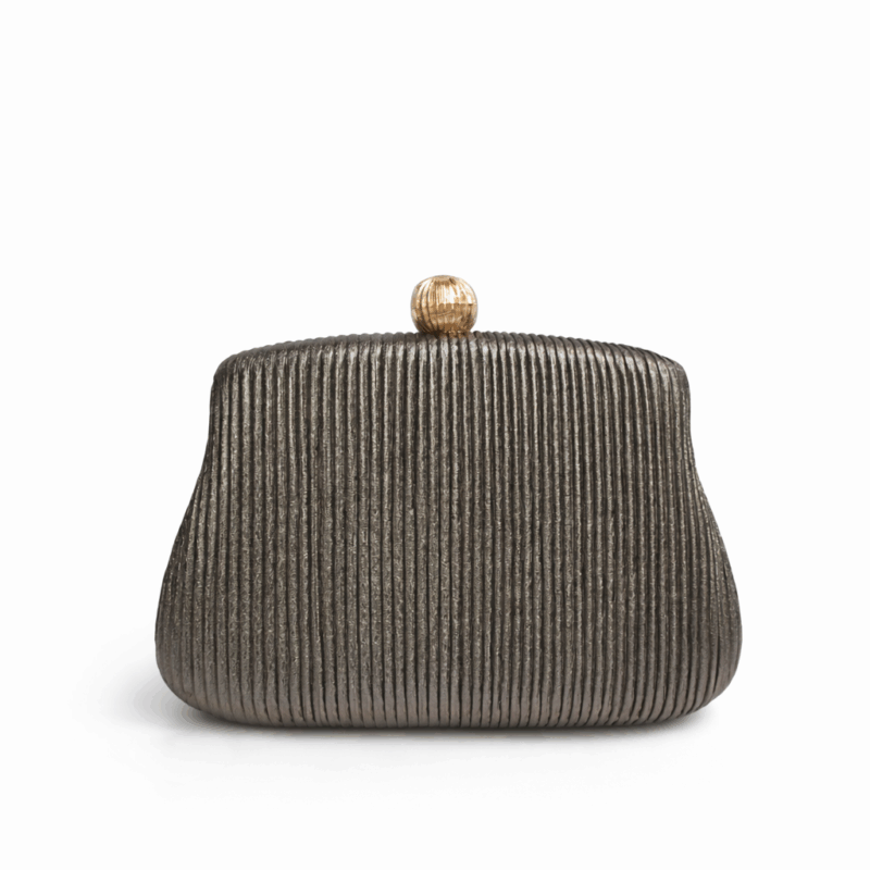 Clutch plisado metalizado