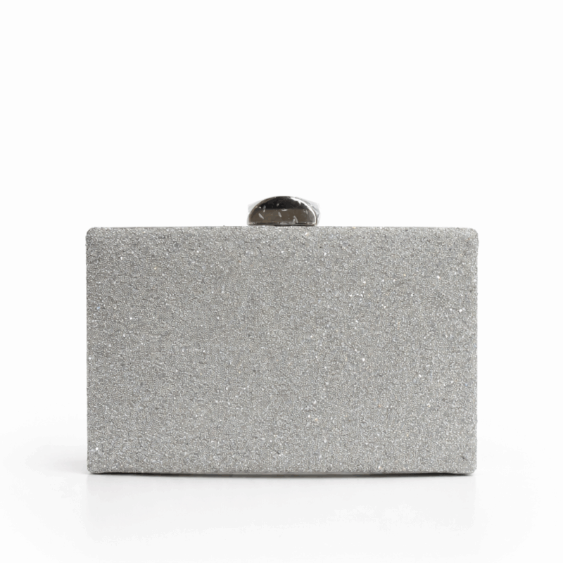 Bolso clutch plateado brillos