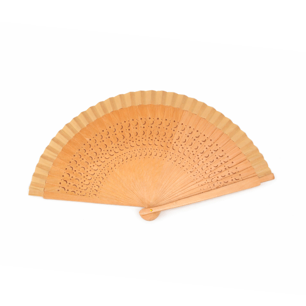 Abanico tono arena calado