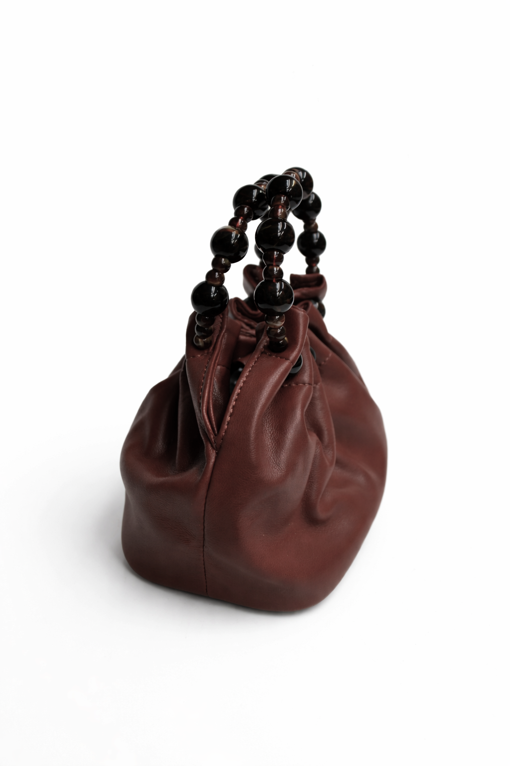 Clutch bombonera marrón asa bolas - Imagen 3