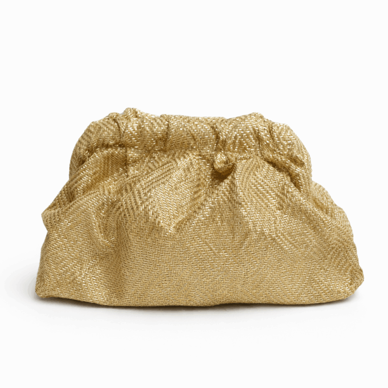 Bolso clutch rafia dorada