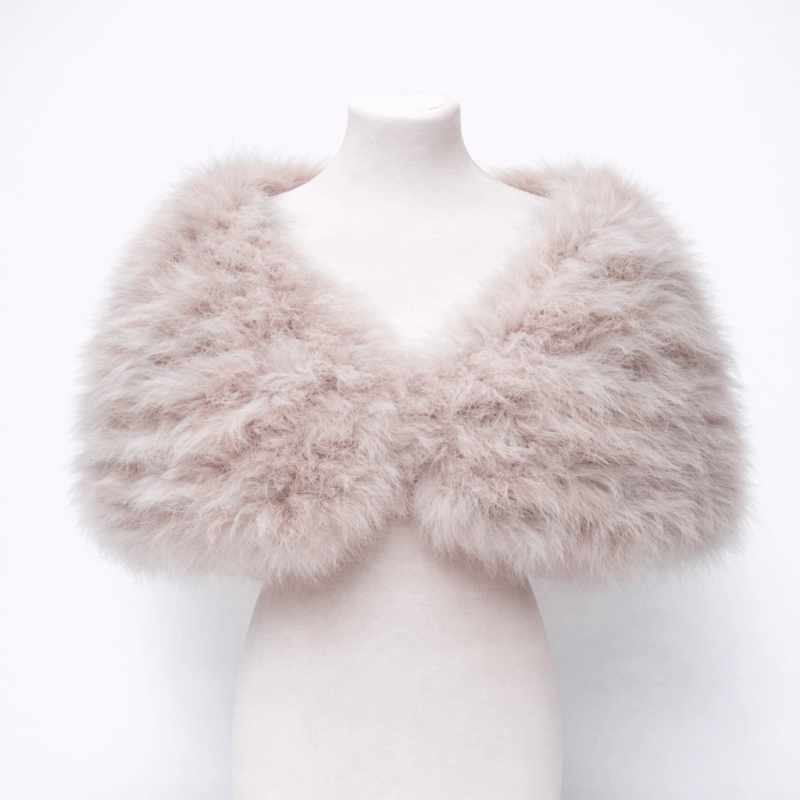 Estola rosa nude plumas marabú
