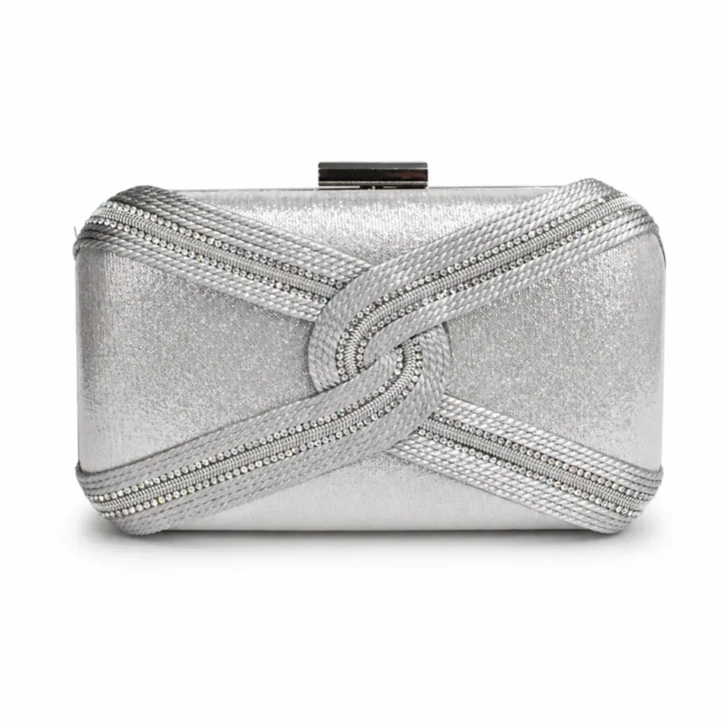 Bolso clutch plateado detalle cordón