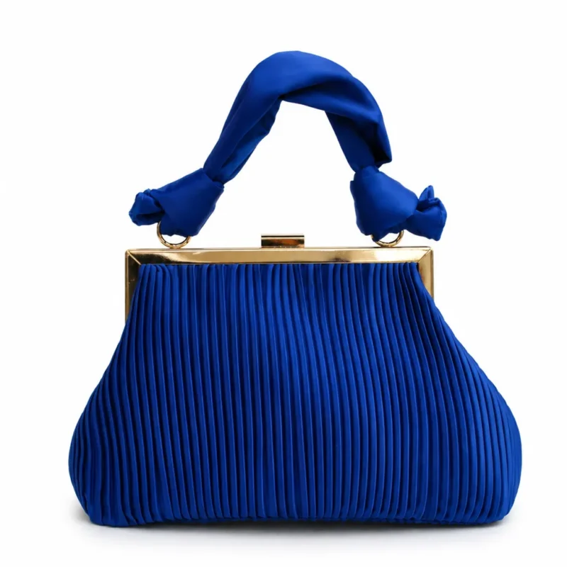 Bolso clutch plisado azul eléctrico con asa satinada