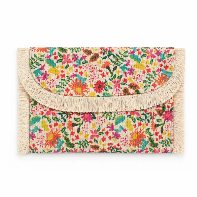 Bolso o cartera floral con flecos