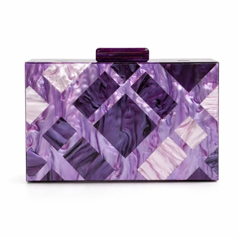 Bolso clutch morado nácar geométrica
