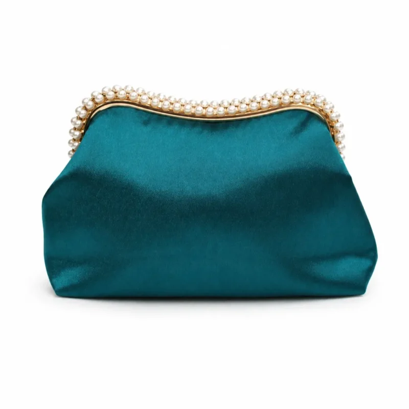 Clutch azul petróleo raso cierre perlas