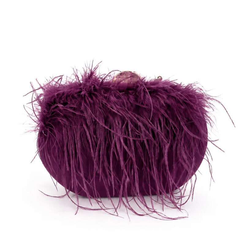 Bolso berenjena con plumas y asa brillante